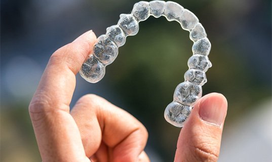 Clear aligner in fingertips